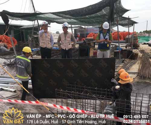 van-ep-phu-phim-cong-trinh-nha-may-cat-dot-3