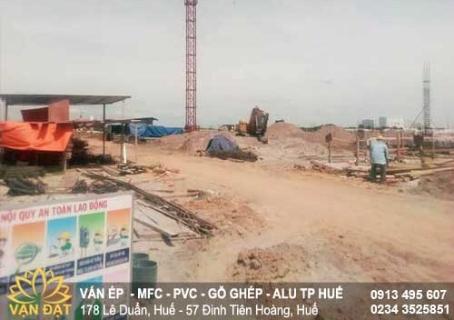 van-ep-cop-pha-cong-trinh-tai-hue-nha-may-viglacera
