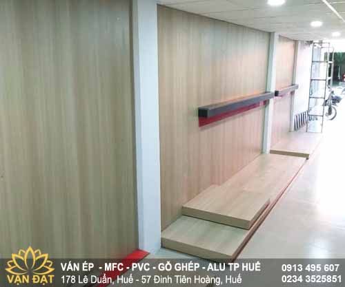 mfc-van-go-thi-cong-showroom-thiet-bi-ve-sinh